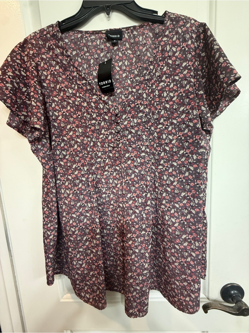 torrid plum ditsy floral ruffle sleeve button-front top